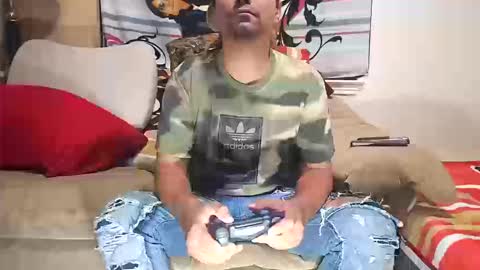 Snapshot of maggot88 chatting on October 16, 1:34 pm maggot88 online show from October 16, 1:34 pm