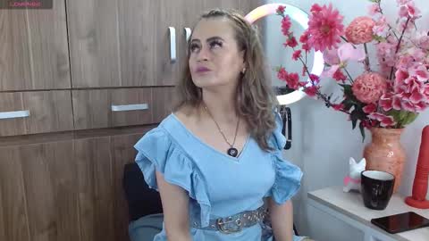 Snapshot of maghenta chatting on October 26, 4:02 pm Maghenta-MS mature online show from October 26, 4:02 pm