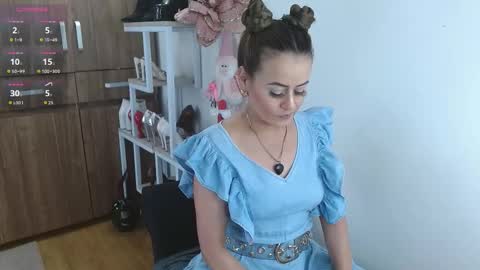 Snapshot of maghenta chatting on December 15, 11:09 pm Maghenta-MS mature online show from December 15, 11:09 pm