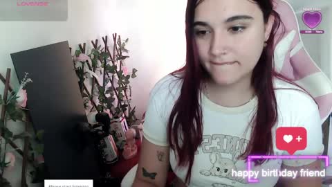 Luna  online show from April 4, 5:43 pm