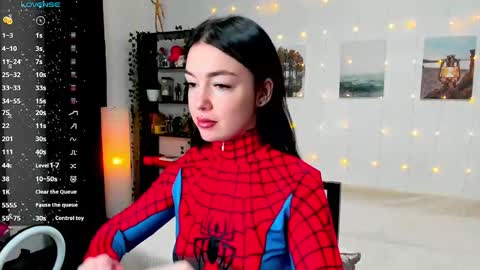 Snapshot of magic_alie chatting on January 4, 7:44 pm Magic Allie online show from January 4, 7:44 pm