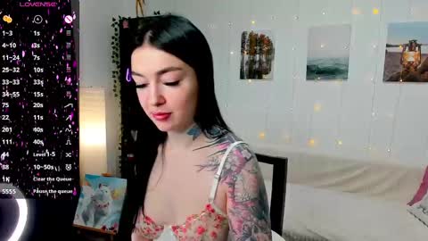 Snapshot of magic_alie chatting on February 25, 7:58 pm Magic Allie online show from February 25, 7:58 pm