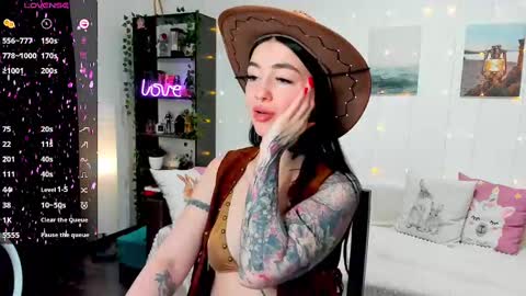 Snapshot of magic_alie chatting on February 26, 9:05 pm Magic Allie online show from February 26, 9:05 pm