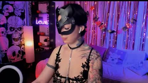 Snapshot of magic_alie chatting on October 28, 7:49 pm Magic Allie online show from October 28, 7:49 pm