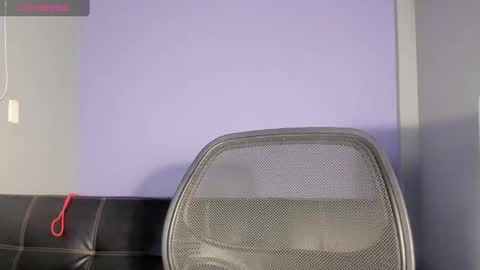 Snapshot of magic_axa_graham chatting on December 19, 8:02 pm My name is magic axa grahamDont forget to follow me IG online show from December 19, 8:02 pm