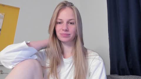 Alice  online show from November 20, 1:00 pm