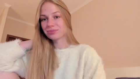 Alice  online show from November 23, 1:55 pm