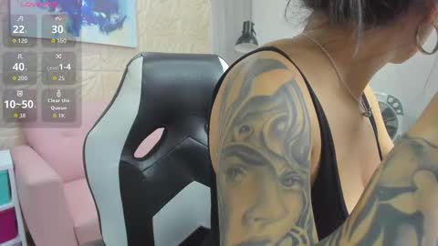 Snapshot of magic_isa chatting on November 18, 8:24 pm Isa online show from November 18, 8:24 pm