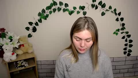 Snapshot of magic_katarina_ chatting on December 11, 6:04 am magic_katarina_ online show from December 11, 6:04 am