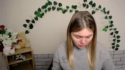 Snapshot of magic_katarina_ chatting on December 12, 8:25 am magic_katarina_ online show from December 12, 8:25 am