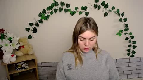 Snapshot of magic_katarina_ chatting on December 17, 11:06 am magic_katarina_ online show from December 17, 11:06 am