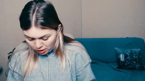 Snapshot of magic_katarina_ chatting on January 24, 8:23 am magic_katarina_ online show from January 24, 8:23 am