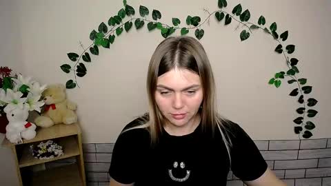 Snapshot of magic_katarina_ chatting on January 29, 11:51 am magic_katarina_ online show from January 29, 11:51 am