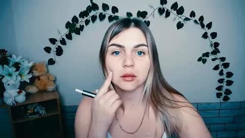 Snapshot of magic_katarina_ chatting on February 6, 7:35 am magic_katarina_ online show from February 6, 7:35 am