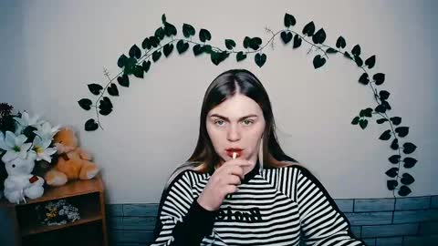 Snapshot of magic_katarina_ chatting on February 13, 7:35 am magic_katarina_ online show from February 13, 7:35 am