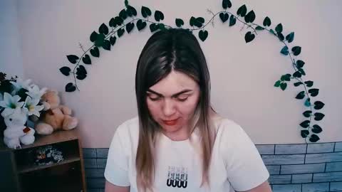 Snapshot of magic_katarina_ chatting on March 12, 10:05 am magic_katarina_ online show from March 12, 10:05 am