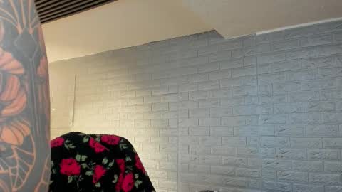 Snapshot of magic_marg chatting on November 25, 9:15 pm Marge online show from November 25, 9:15 pm