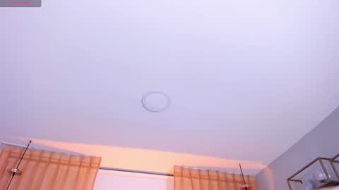 Snapshot of magic_rouse chatting on December 21, 8:21 pm M Rss online show from December 21, 8:21 pm