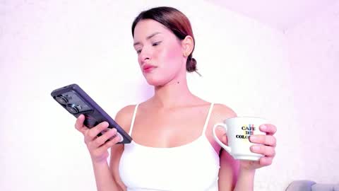 Snapshot of magic_rouse chatting on November 21, 9:02 pm M Rss online show from November 21, 9:02 pm