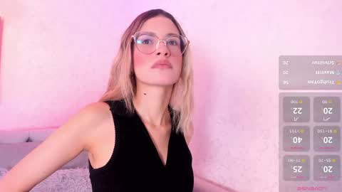 Snapshot of magic_rouse chatting on May 2, 11:48 am M Rss online show from May 2, 11:48 am