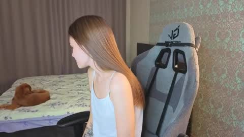 Snapshot of magic_shy chatting on October 14, 1:17 am Merry online show from October 14, 1:17 am