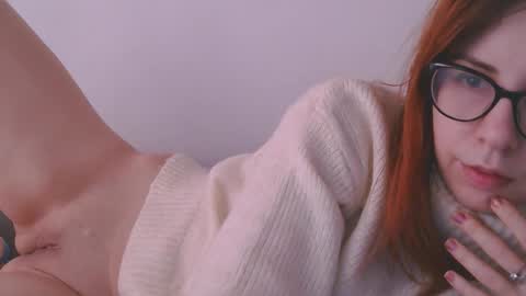 Snapshot of magic_smile16 chatting on February 25, 8:02 am Christine online show from February 25, 8:02 am