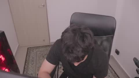 Snapshot of magic_tony chatting on October 24, 8:16 pm Tony Hoffa online show from October 24, 8:16 pm