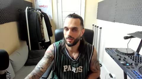 MagicDanny  online show from June 9, 8:26 am