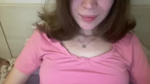 Snapshot of magicgirl50053 chatting on May 14, 6:37 pm magicgirl50053 online show from May 14, 6:37 pm