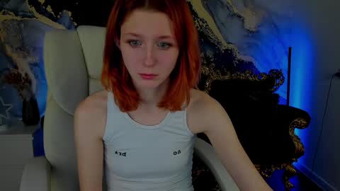 Snapshot of magiclilu chatting on December 3, 9:01 pm Lilu online show from December 3, 9:01 pm