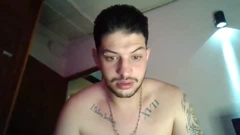 Snapshot of magico_9809 chatting on January 28, 1:27 pm BRAYAN online show from January 28, 1:27 pm