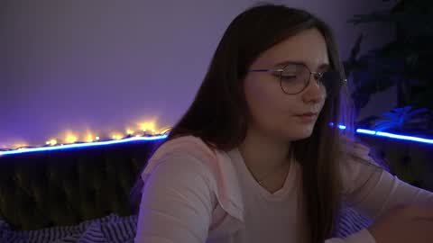 Emily online show from December 16, 6:16 pm