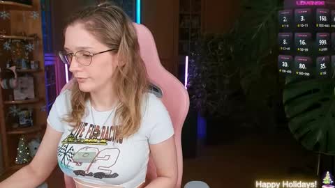 Nicole online show from December 4, 6:27 pm