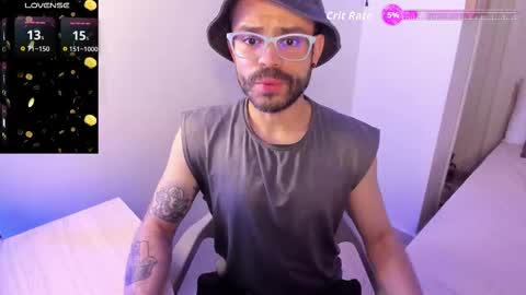     online show from February 1, 1:04 am