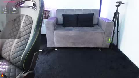 If you want me to use the Lovense please let me know  --    online show from November 16, 4:34 pm