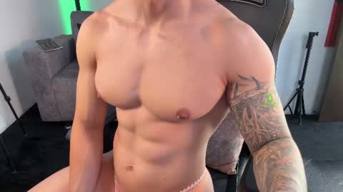 Snapshot of magnus_savage chatting on July 24, 6:50 pm If you want me to use the Lovense please let me know -- online show from July 24, 6:50 pm