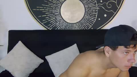 Snapshot of magnusknight_ chatting on December 22, 1:30 pm Magnus online show from December 22, 1:30 pm