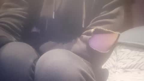 maho0 online show from February 10, 6:45 pm