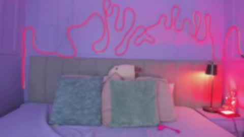 Mai online show from November 25, 7:47 pm