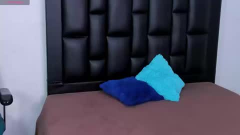 Snapshot of maia_davies chatting on September 10, 11:05 pm Maia online show from September 10, 11:05 pm