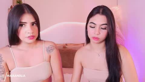 Snapshot of maia_lia_ chatting on September 10, 8:20 pm MAIA  LIA  online show from September 10, 8:20 pm