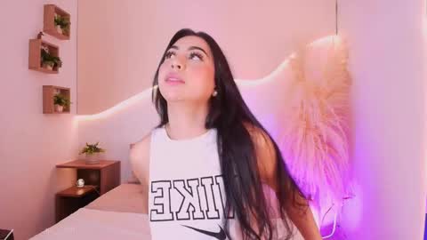 Snapshot of maia_lia_ chatting on September 18, 6:10 pm MAIA  LIA  online show from September 18, 6:10 pm