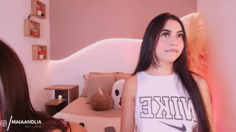 Snapshot of maia_lia_ chatting on October 29, 10:00 pm MAIA LIA online show from October 29, 10:00 pm