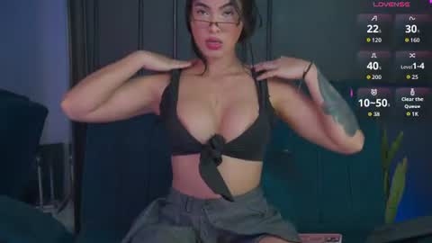 Snapshot of maia_stark_ chatting on August 1, 2:44 am Maia Stark online show from August 1, 2:44 am