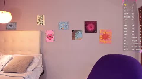 Snapshot of maia_w10 chatting on June 12, 12:26 pm Maia online show from June 12, 12:26 pm