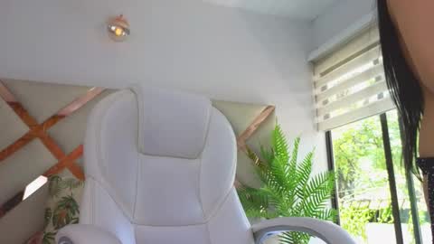 Snapshot of maiaa_ruiz chatting on March 10, 4:25 pm Maiaa Ruiz online show from March 10, 4:25 pm