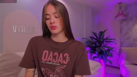 Snapshot of maiacollins chatting on September 30, 6:24 pm Maia online show from September 30, 6:24 pm