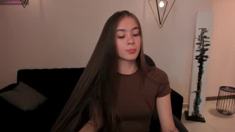 Snapshot of maiacollins chatting on October 15, 7:14 pm Maia online show from October 15, 7:14 pm