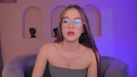  Maia  online show from December 14, 12:32 pm