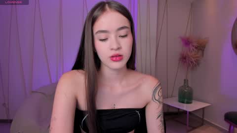  Maia  online show from April 25, 7:55 pm